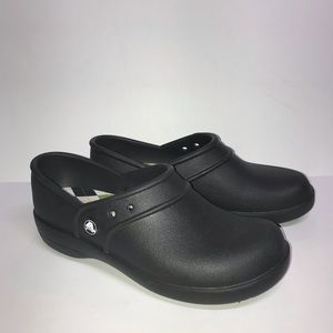 CROCS Women’s 9 clog waterproof black
